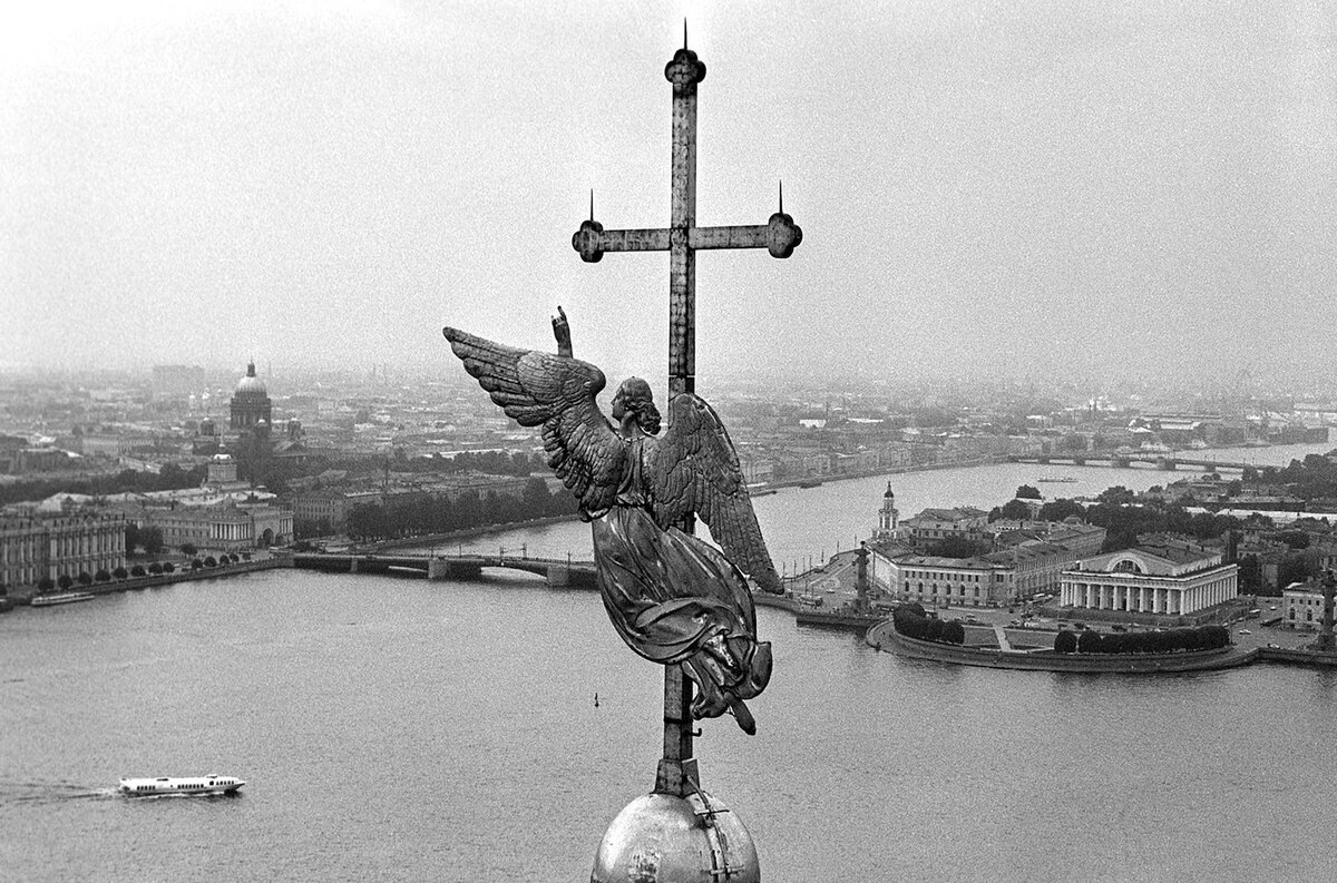 Санкт-Петербург ангел Петропавловского собора