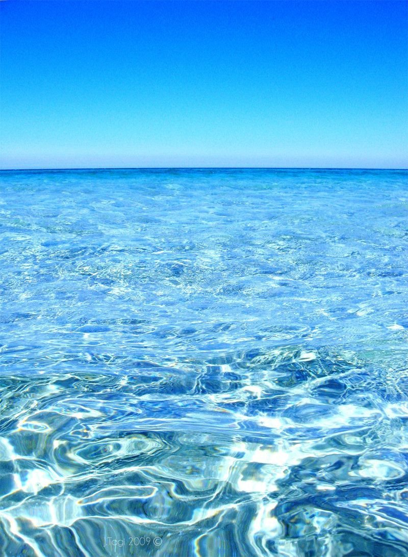 Прозрачное море