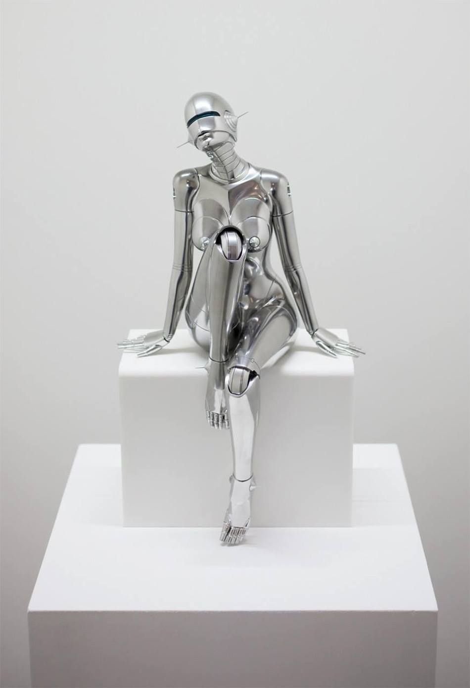 Скульптуры Hajime Sorayama