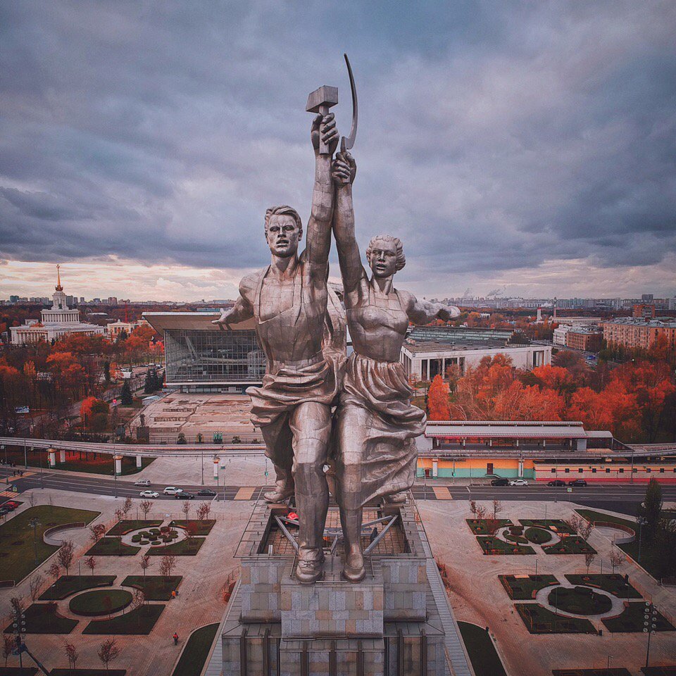 ВДНХ скульптура Мухиной