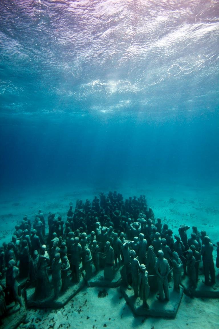 Подводный музей в Канкуне (Cancun Underwater Museum)
