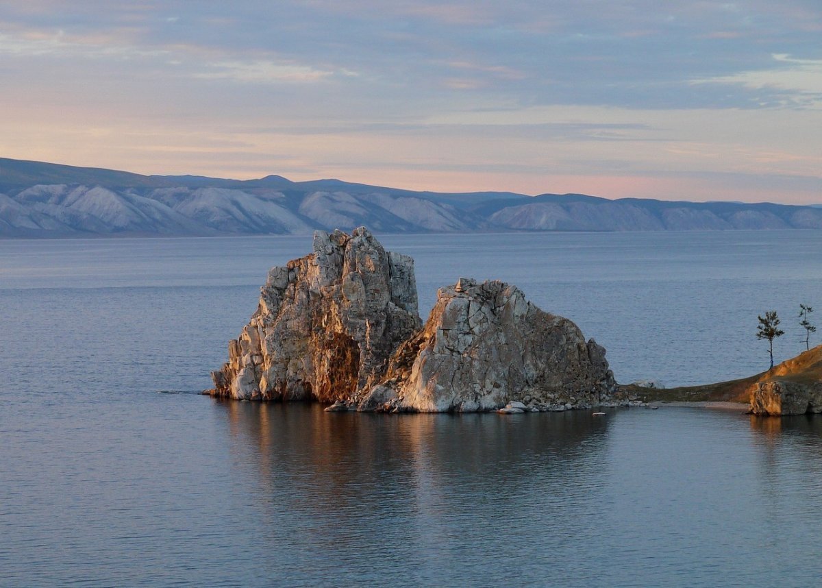 Камень Шаманка Байкал