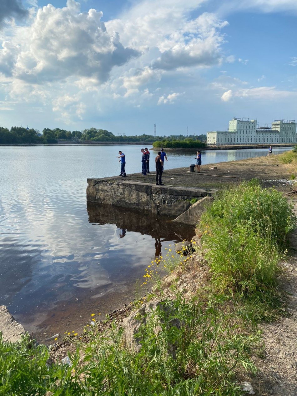 Река в городе