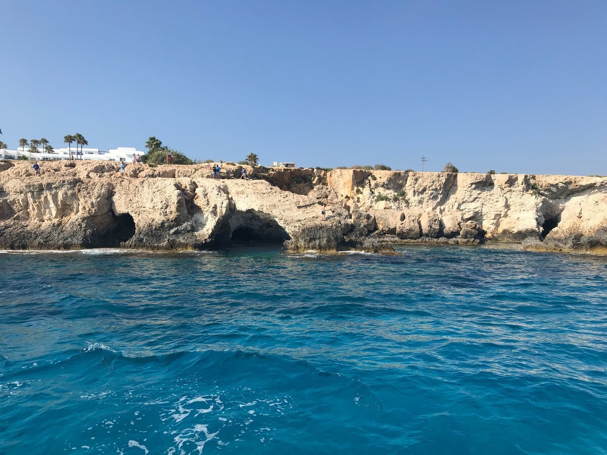 Левантийское море Кипр