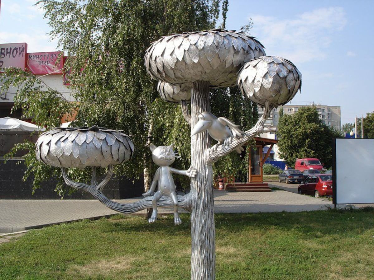 Памятник котенку с улицы Лизюкова в Воронеже