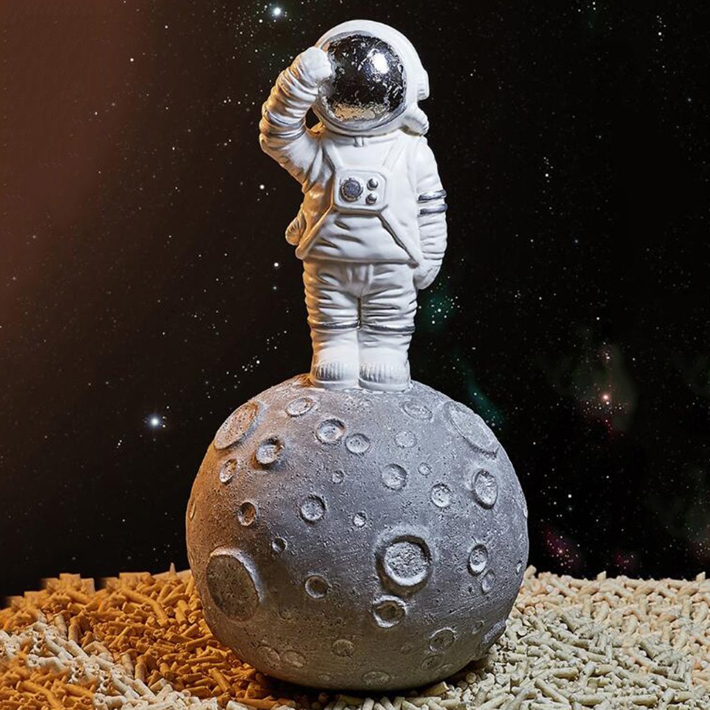 Фигурка "космонавт"