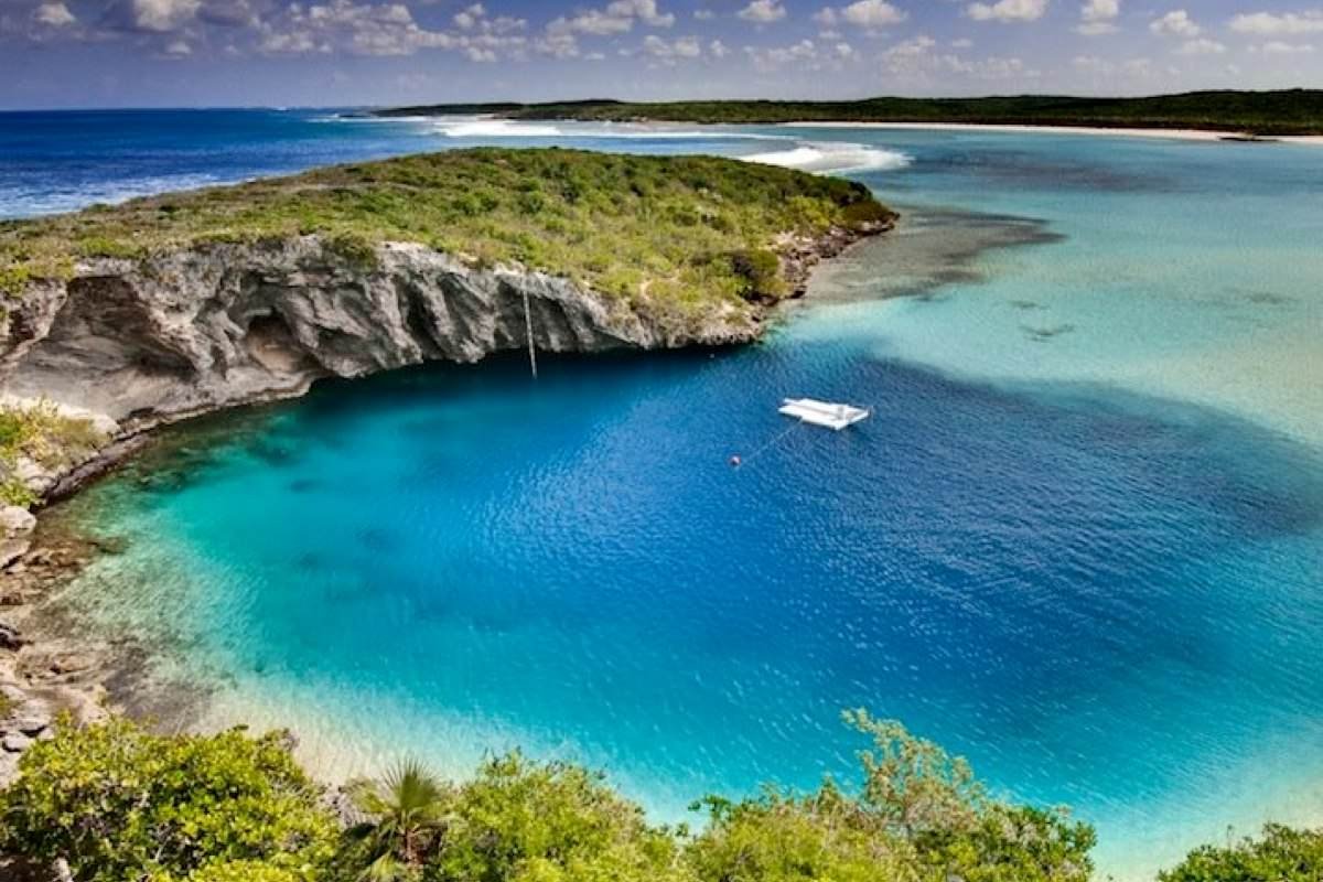 Голубая дыра Дина (Dean's Blue hole), Багамские острова