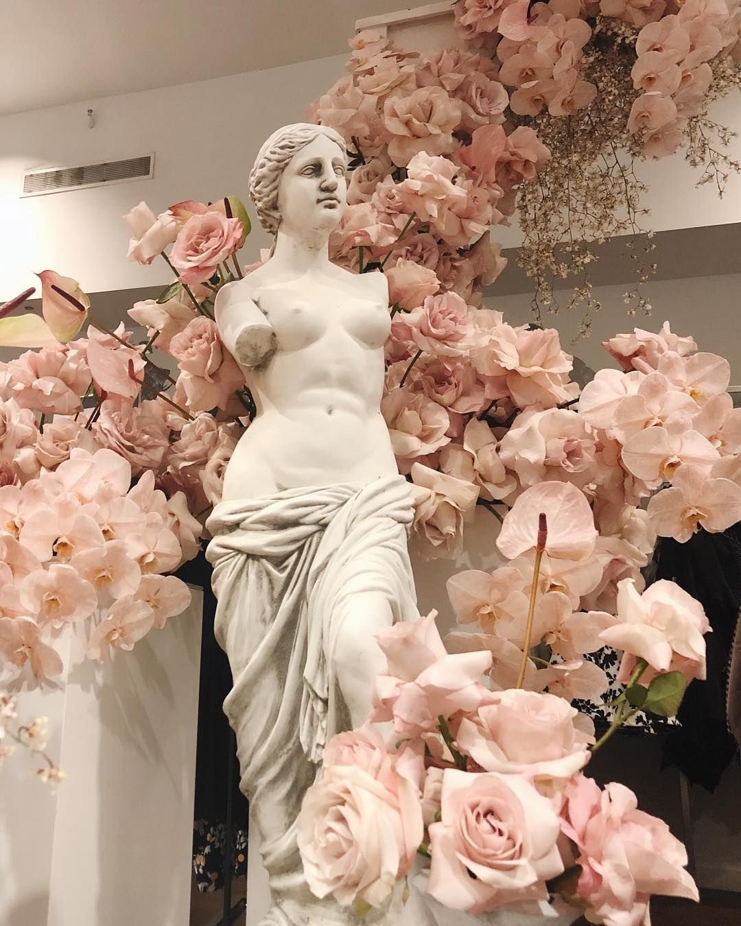 Статуэтка балерины фарфор Lladro