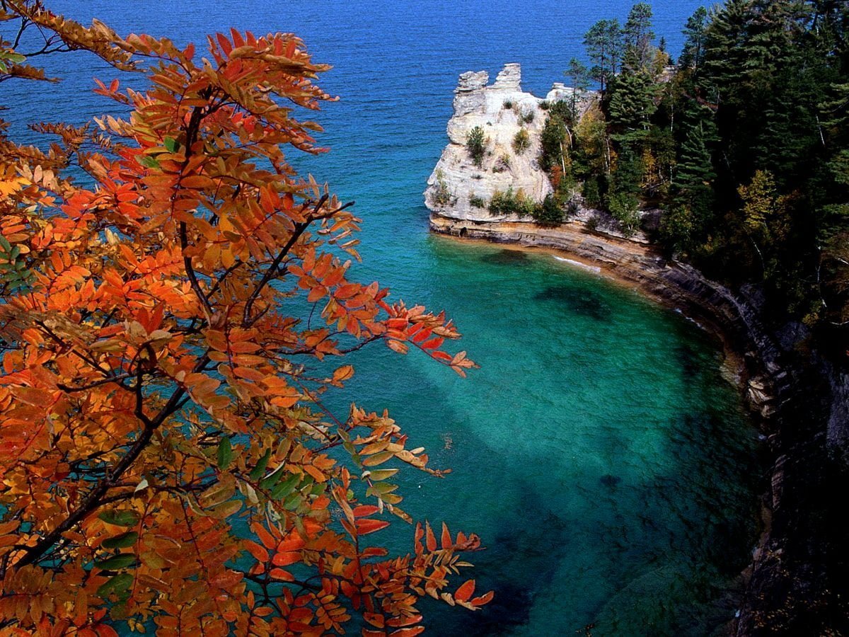Осеннее море