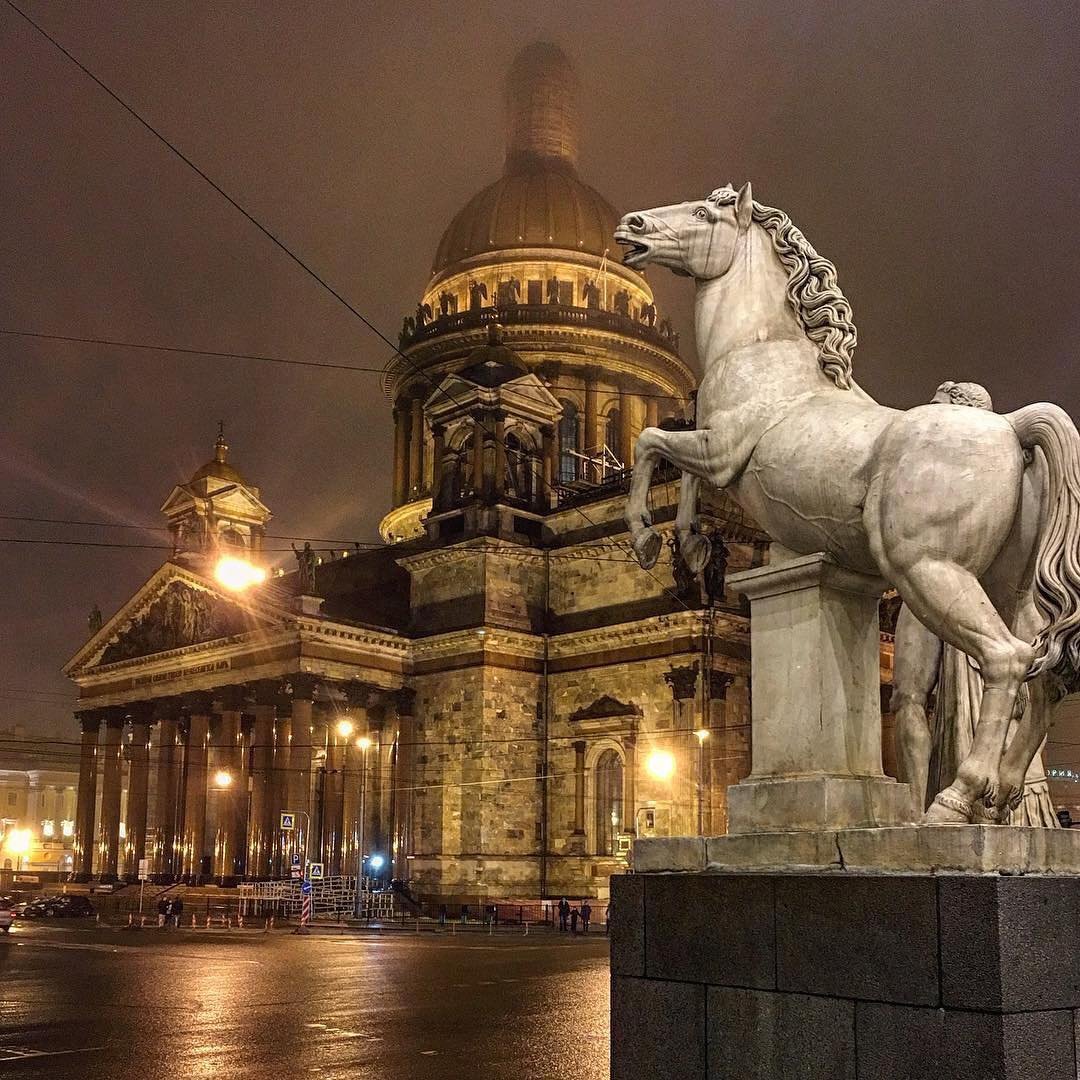 Величие Исаакиевского собора