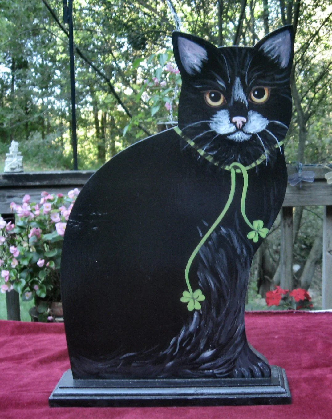 Поделка черный кот