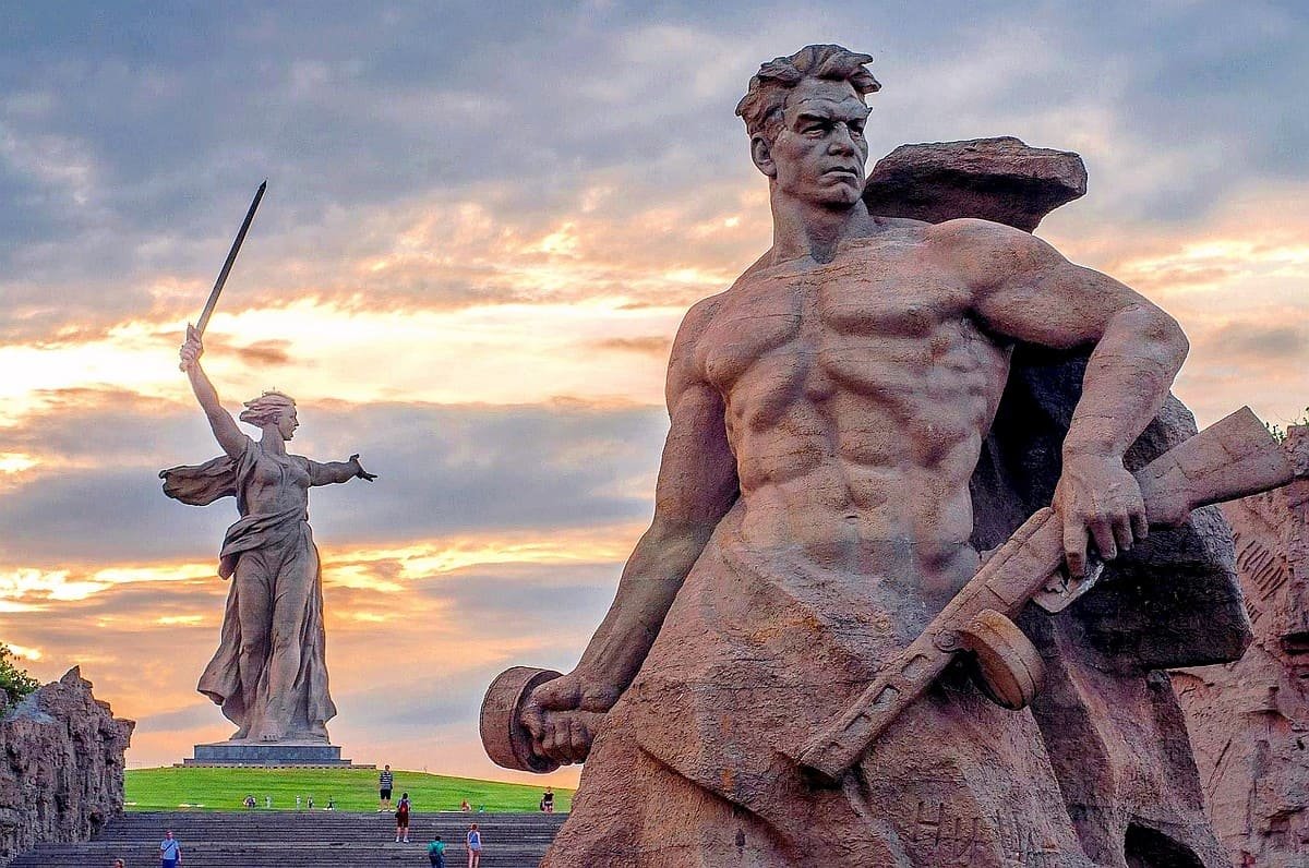 Волгоград Родина мать Мамаев Курган Сталинградская битва