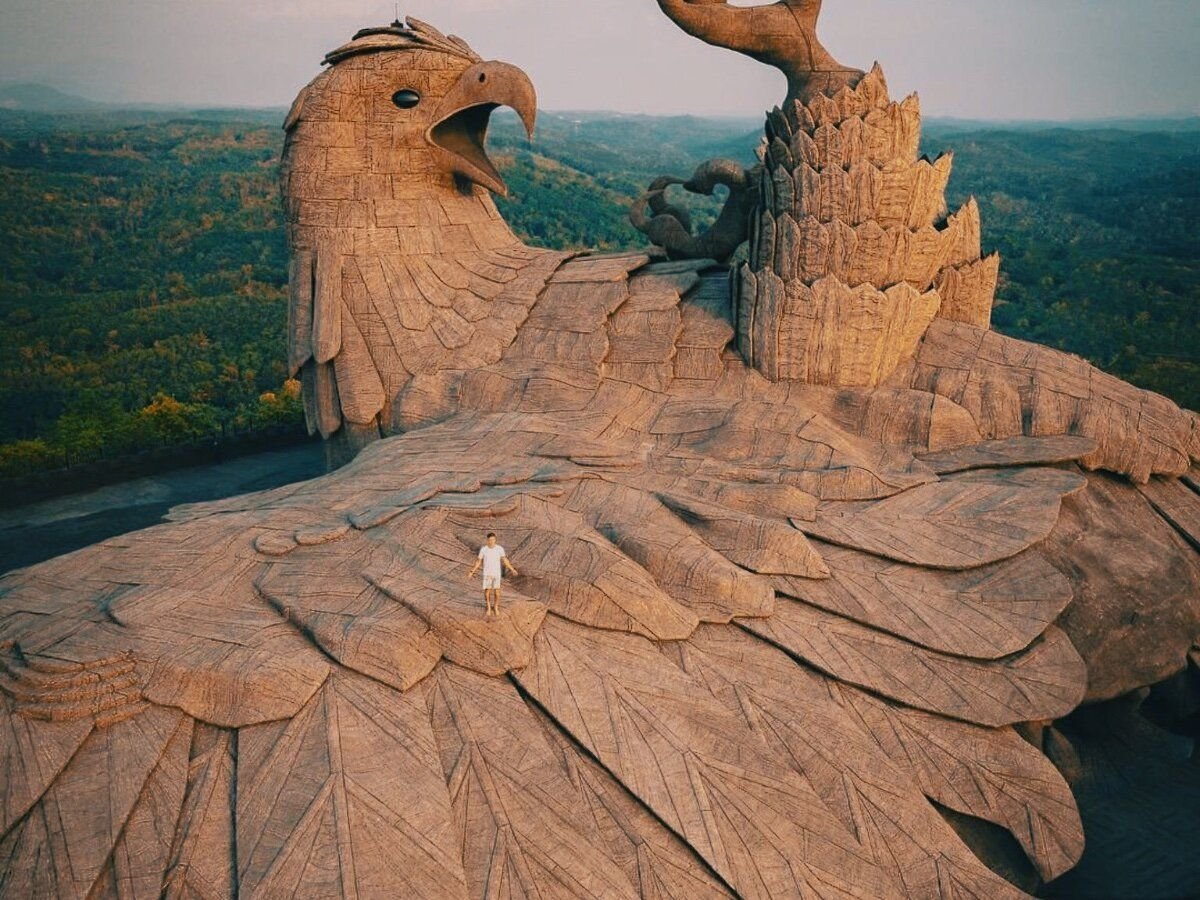Самые крупные скульптуры