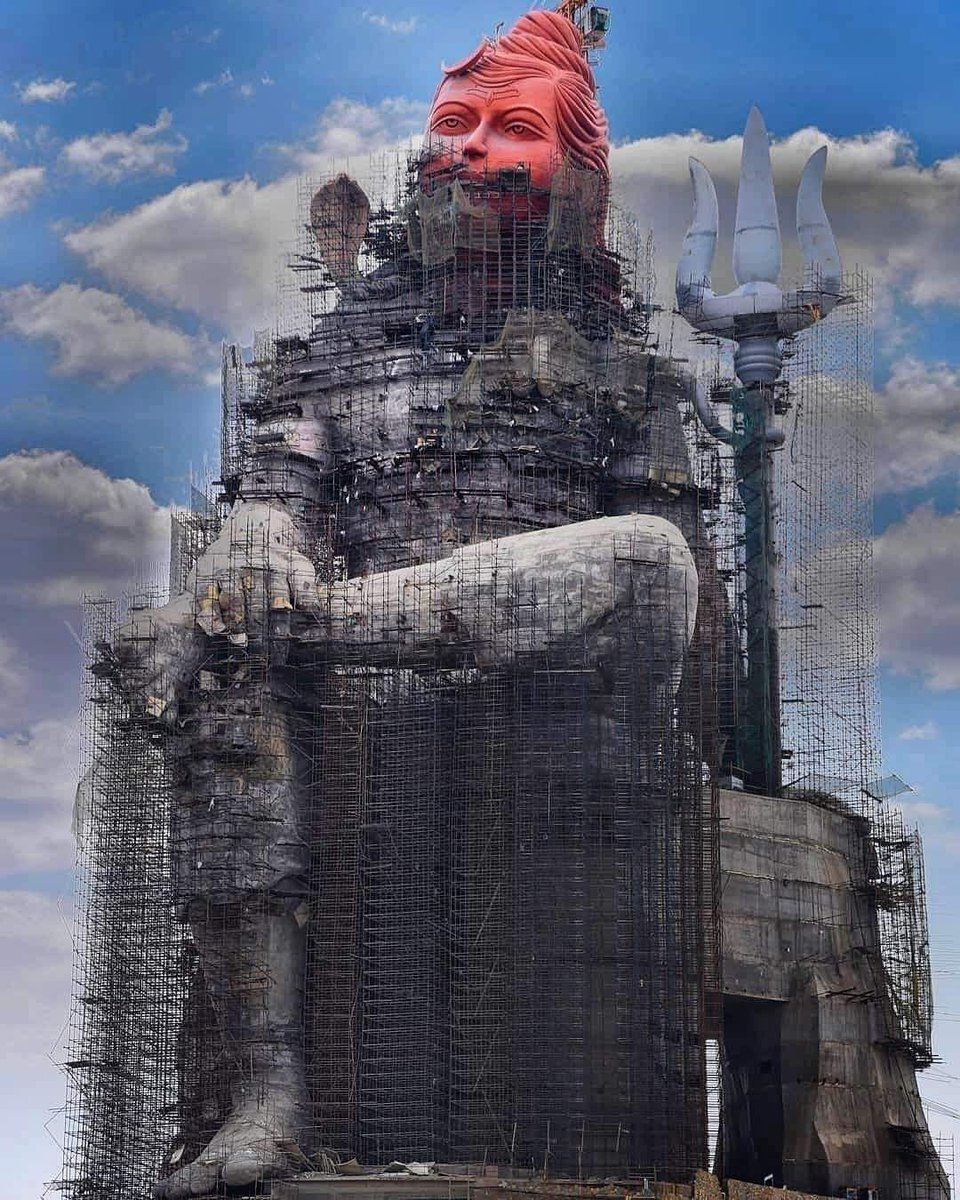 Самая высокая статуя в мире