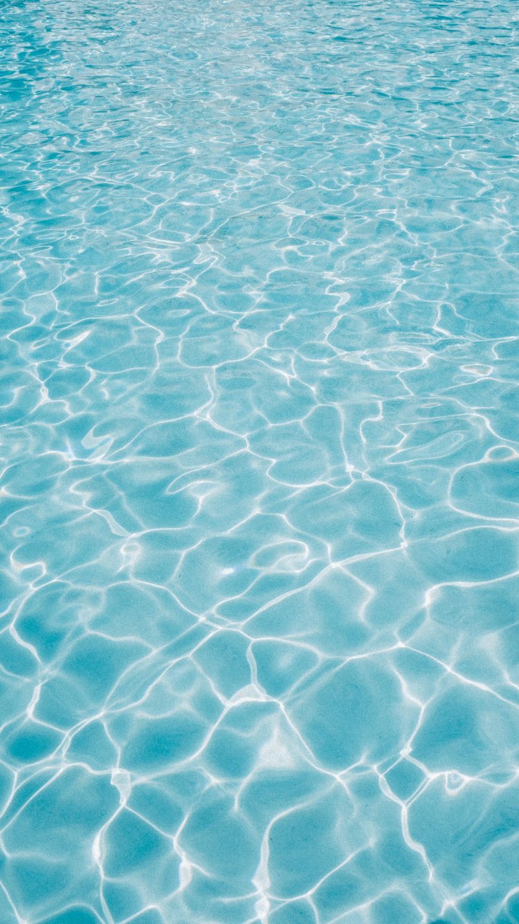 Бирюзовая вода