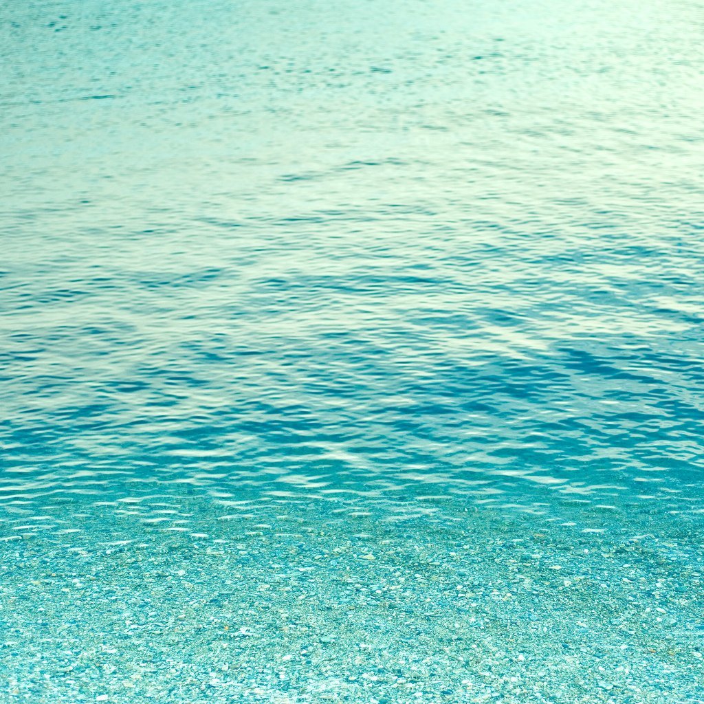 Бирюзовое море