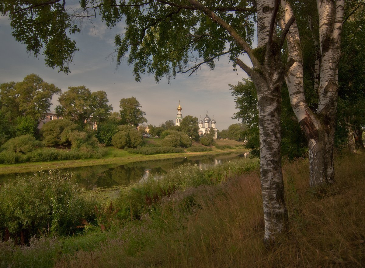 Русь река береза храм