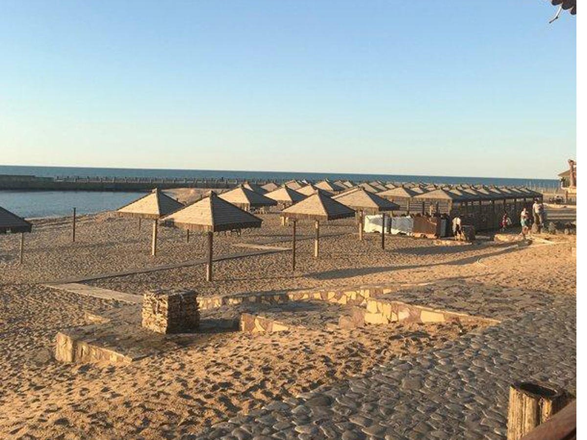 Санаторий Кызылкум в Азербайджане на берегу Каспийского моря