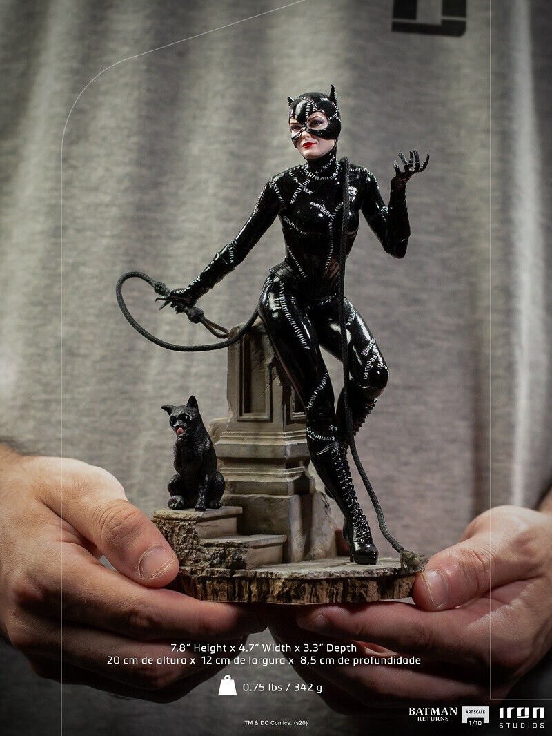 Catwoman Iron Studios