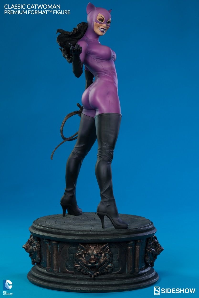 Catwoman Sideshow Premium format