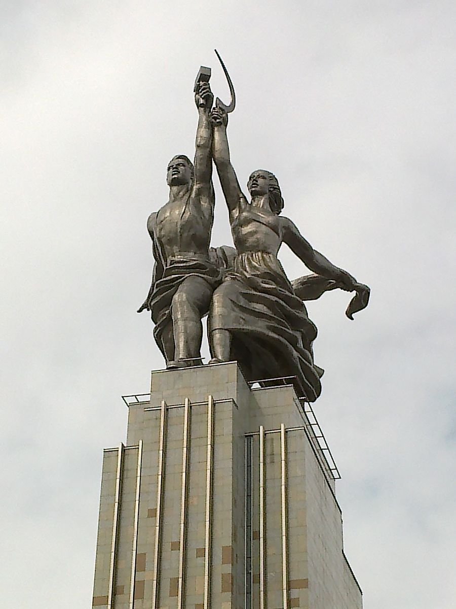 Мухина рабочий и колхозница