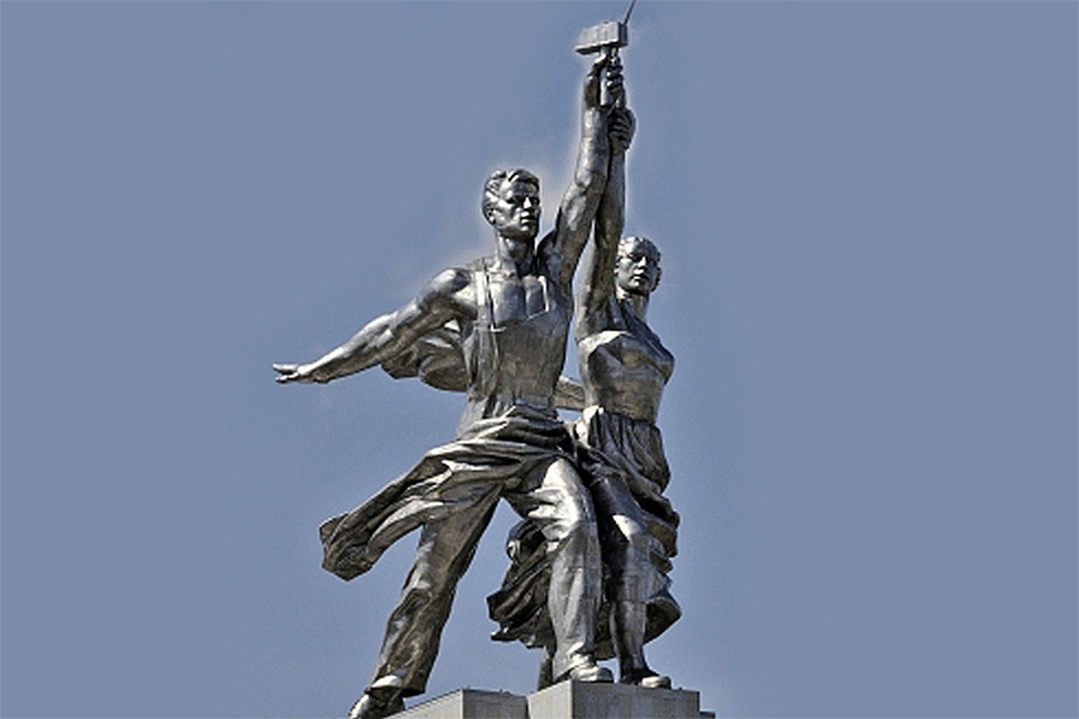 Вера Мухина рабочий и колхозница