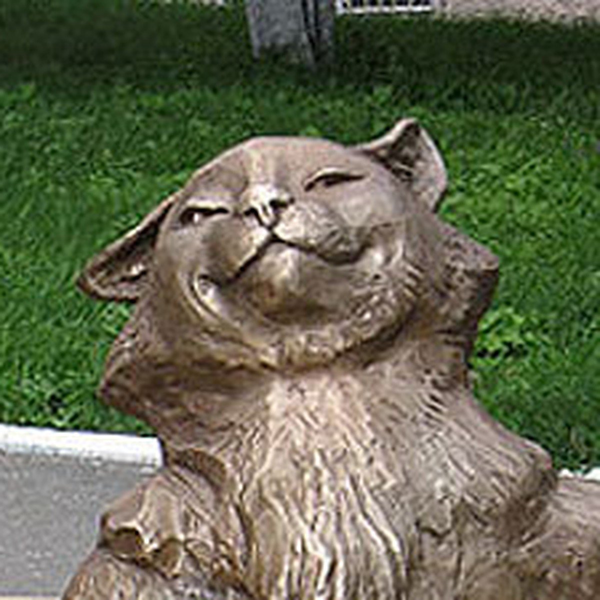 Ешкин кот памятник в Йошкар-Оле морда