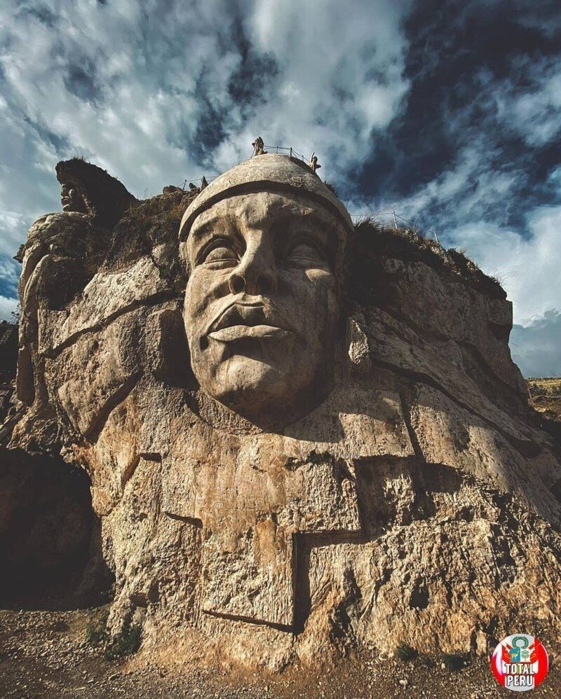 Куско Перу скульптура в скале