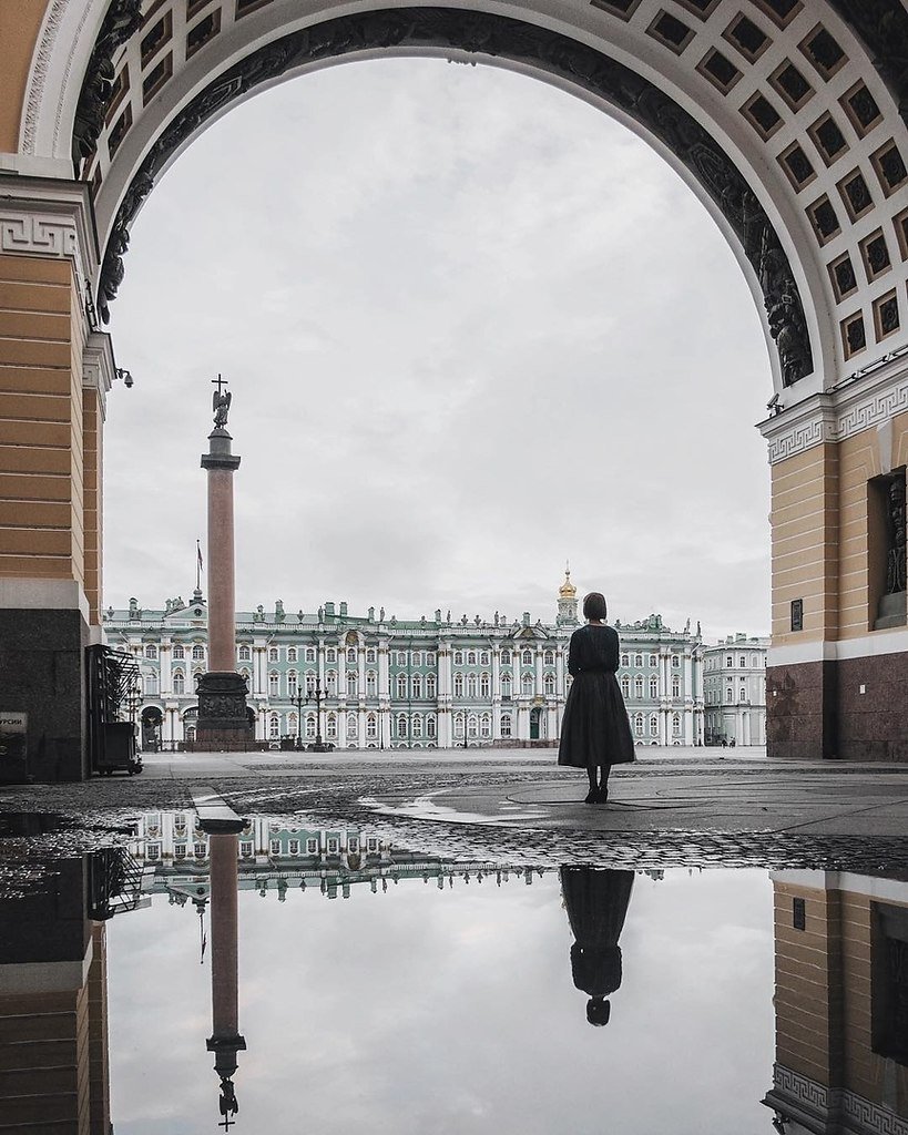 Дворцовая площадь Нева