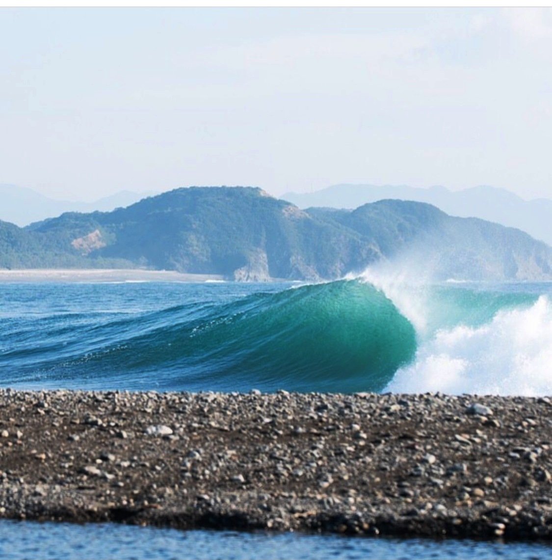 Отдых на японском море. Японское море Ливадия. Японское море фото. Японцы на море. Японское море фото реальные.