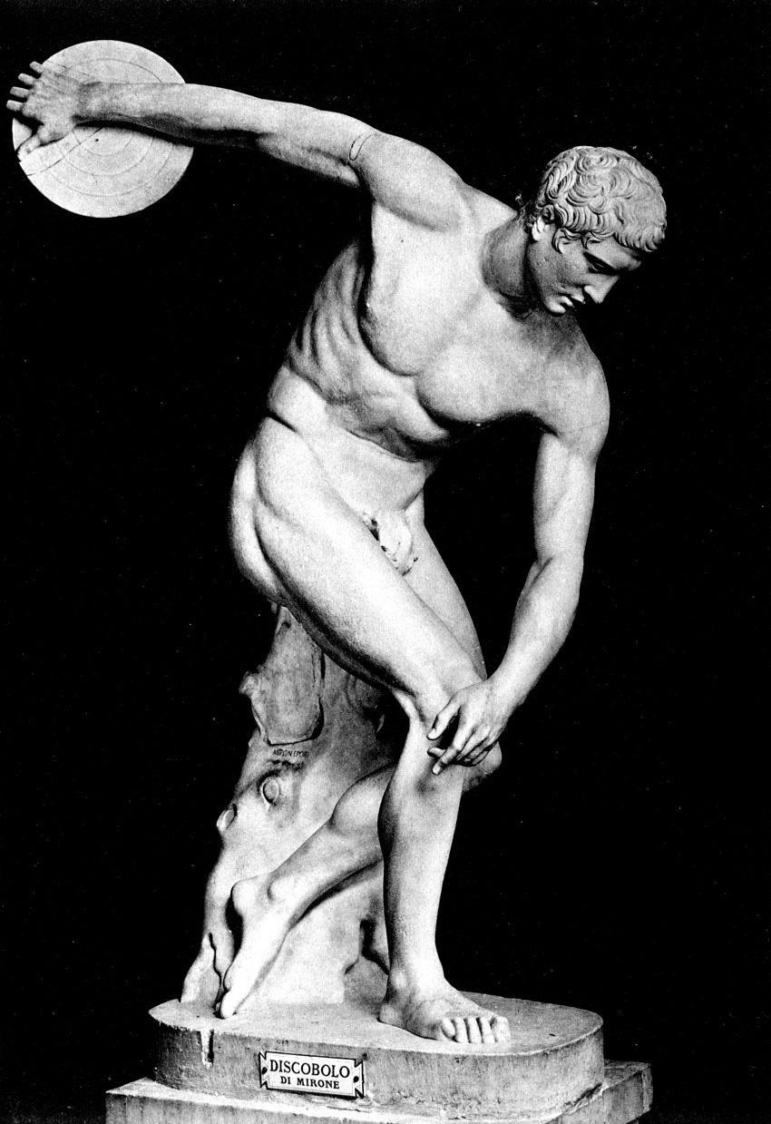Скульптура мужчина с диском