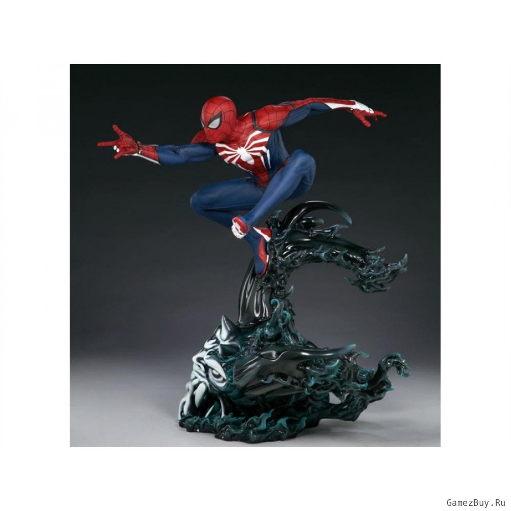Spider man Statue