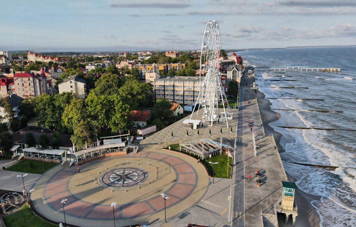 Колесо обозрения глаз Балтики в Зеленоградске