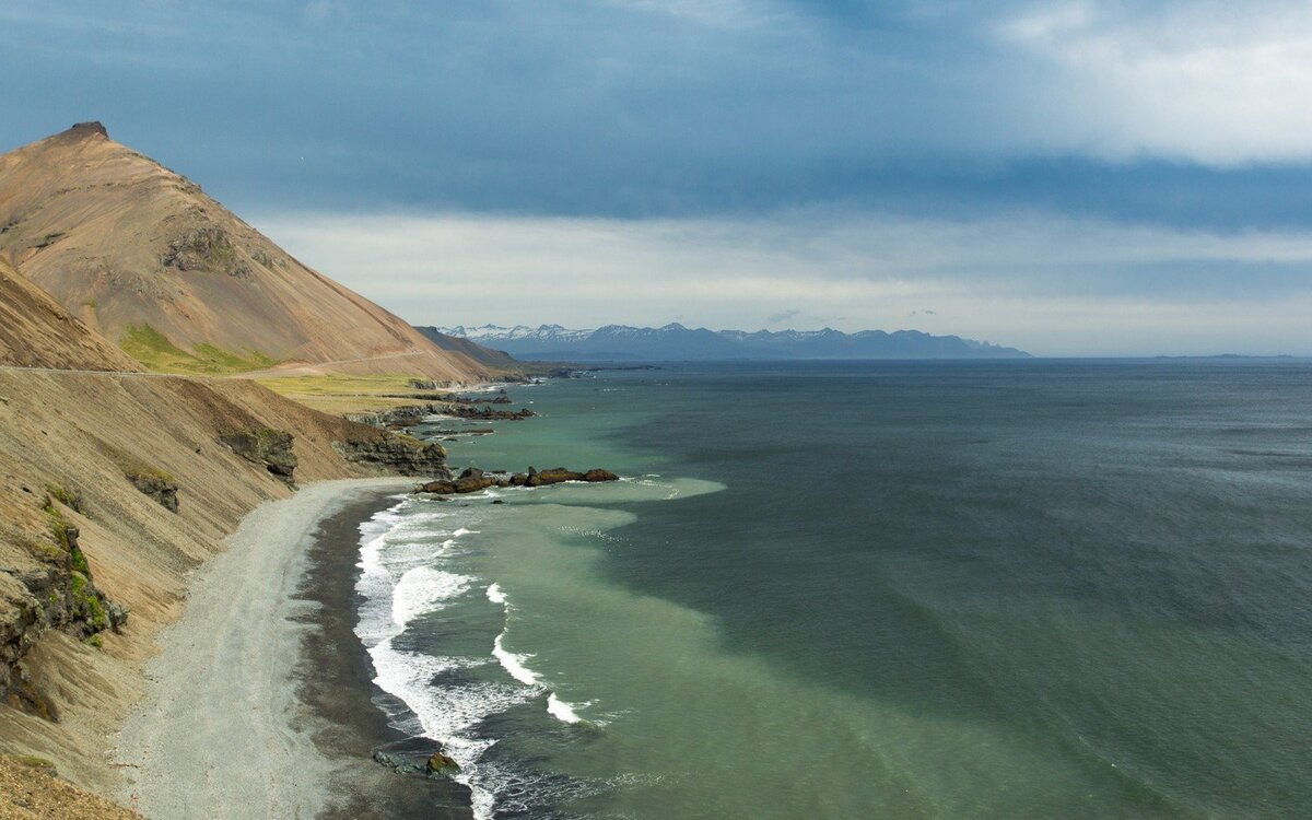 Каспийское море Дербент