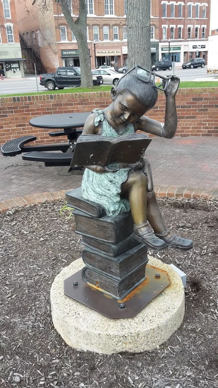 Скульптура книжка