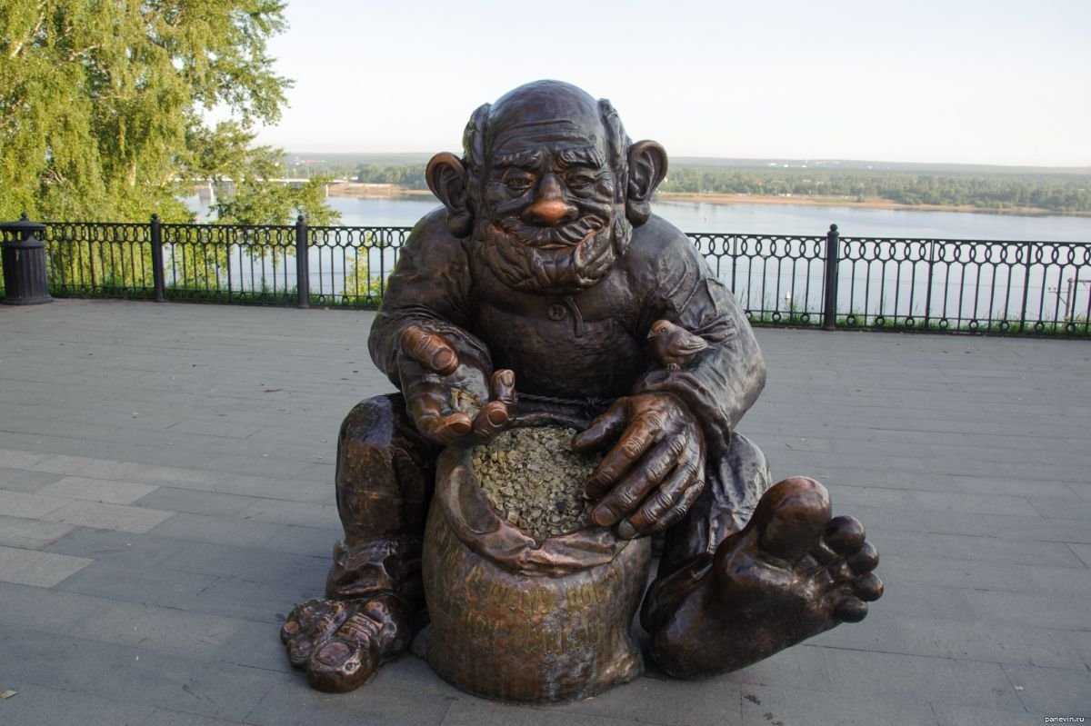 Скульптура землячок Лукьян