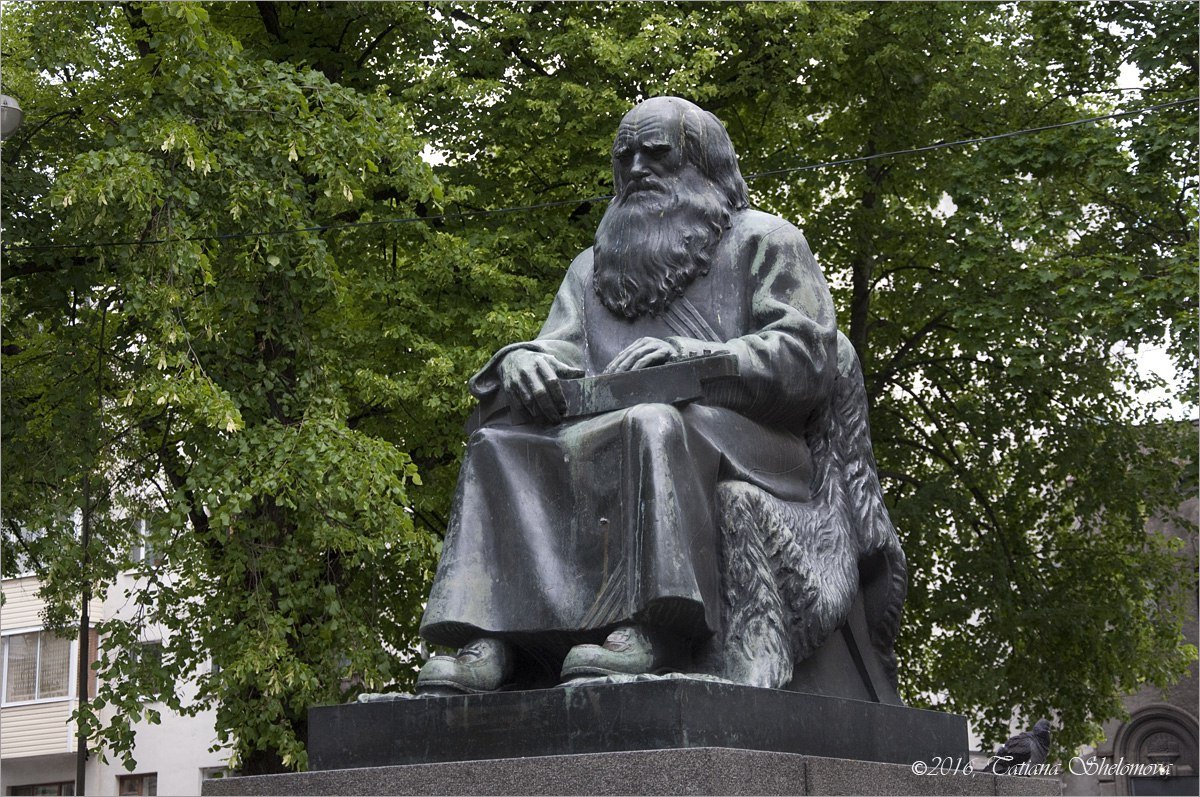 Памятник рунопевцу Сортавала