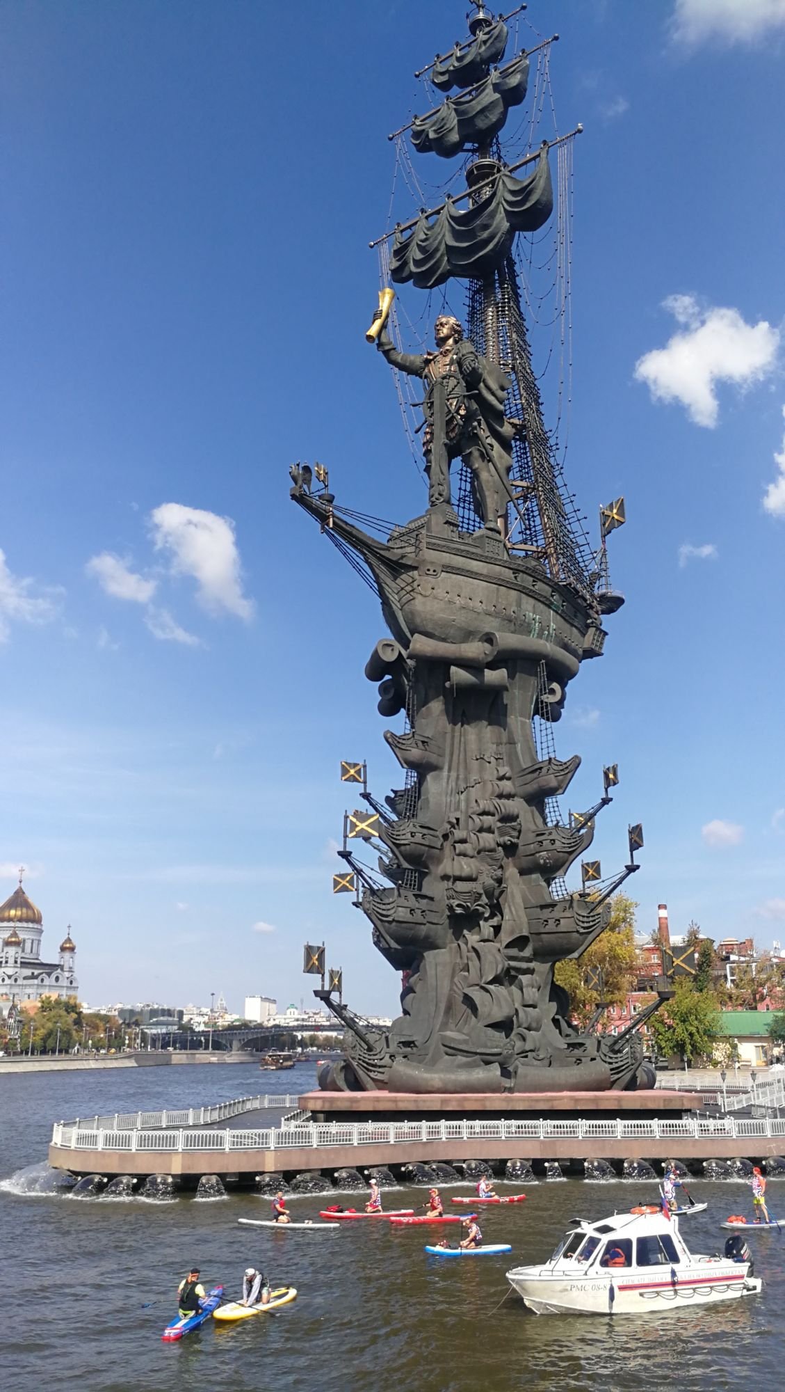 Церетели Зураб скульптуры в Москве