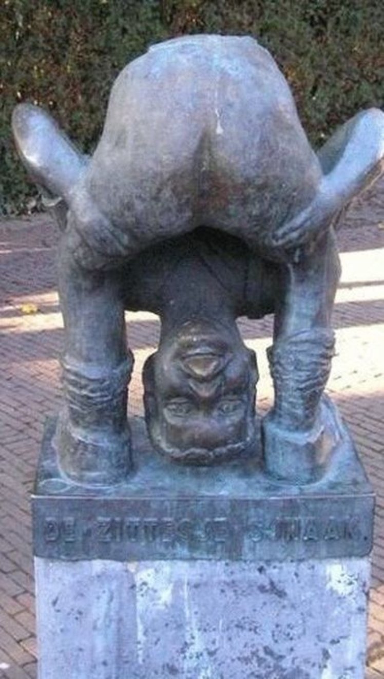 Дурацкие памятники