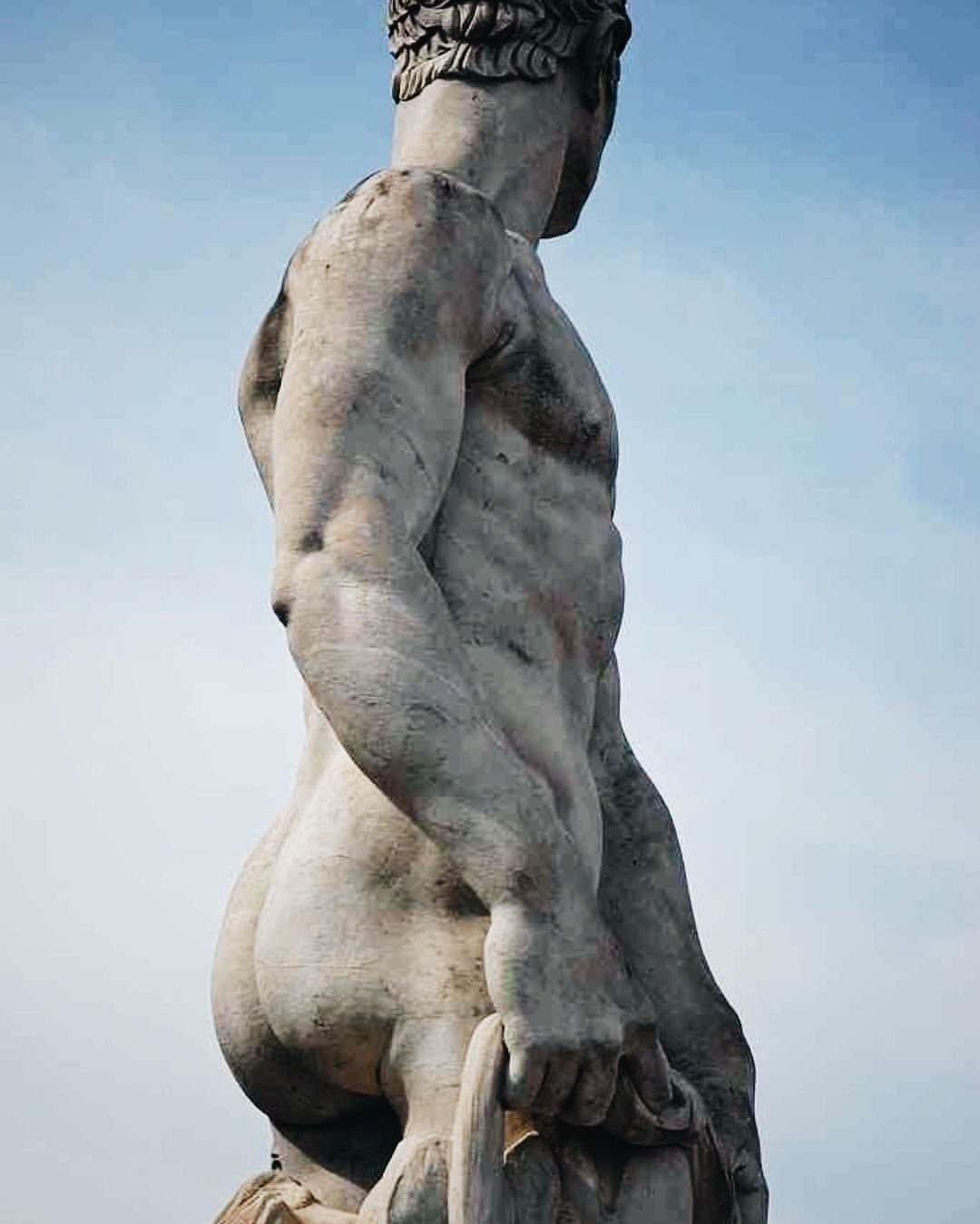 Микеланджело Атлет
