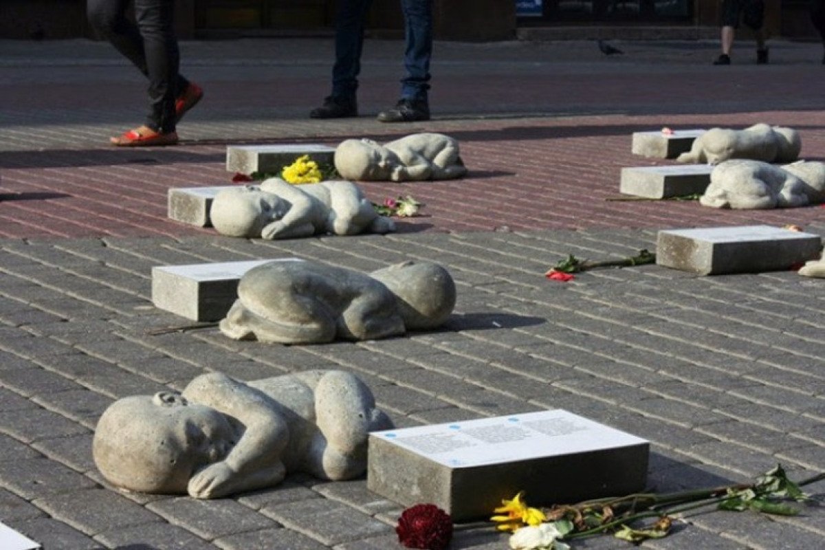 Памятник не рожденым детям в Риге