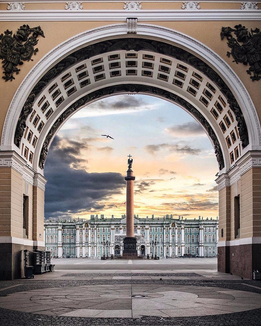 Дворцовая площадь СПБ