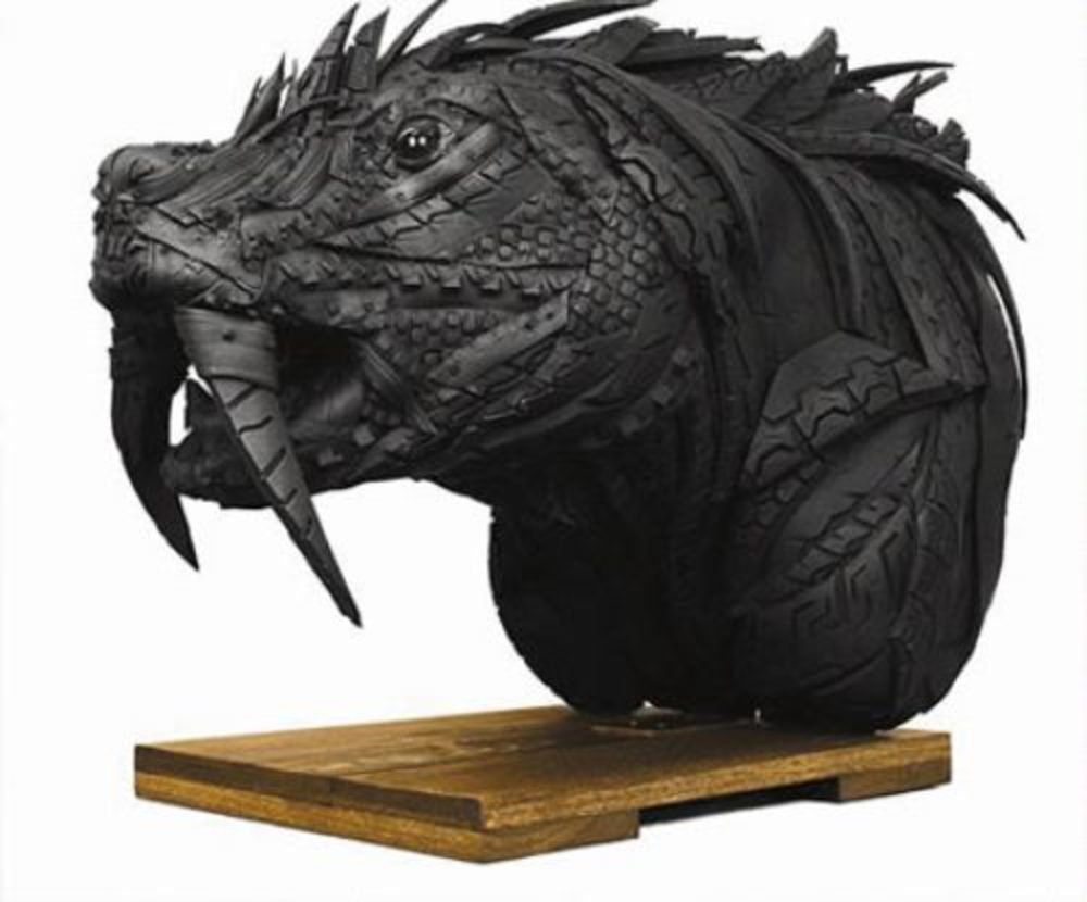 Корейский скульптор Yong ho Ji
