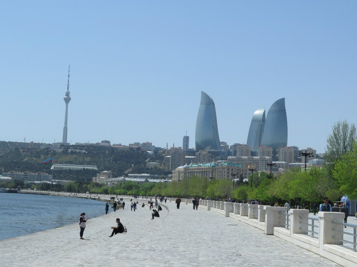 Каспийское море Баку