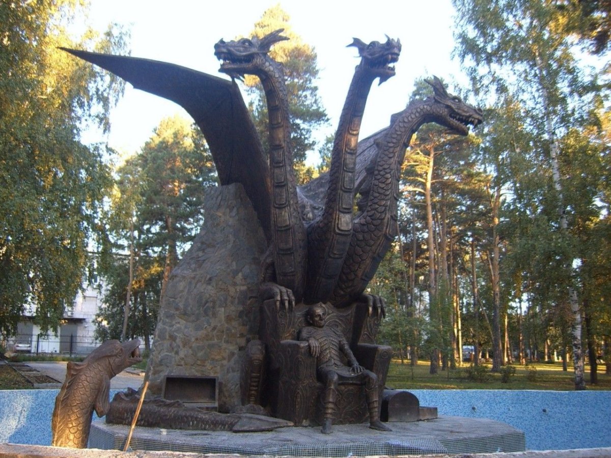 Памятник Кощею Бессмертному в Новосибирске