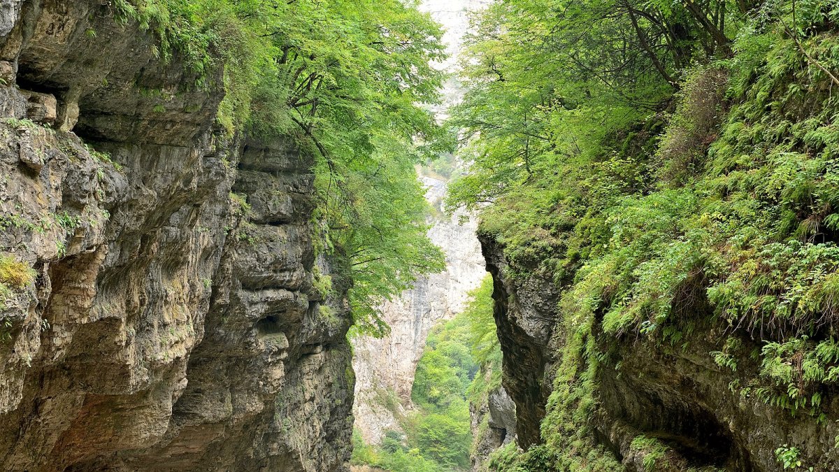 Агурское ущелье в Сочи