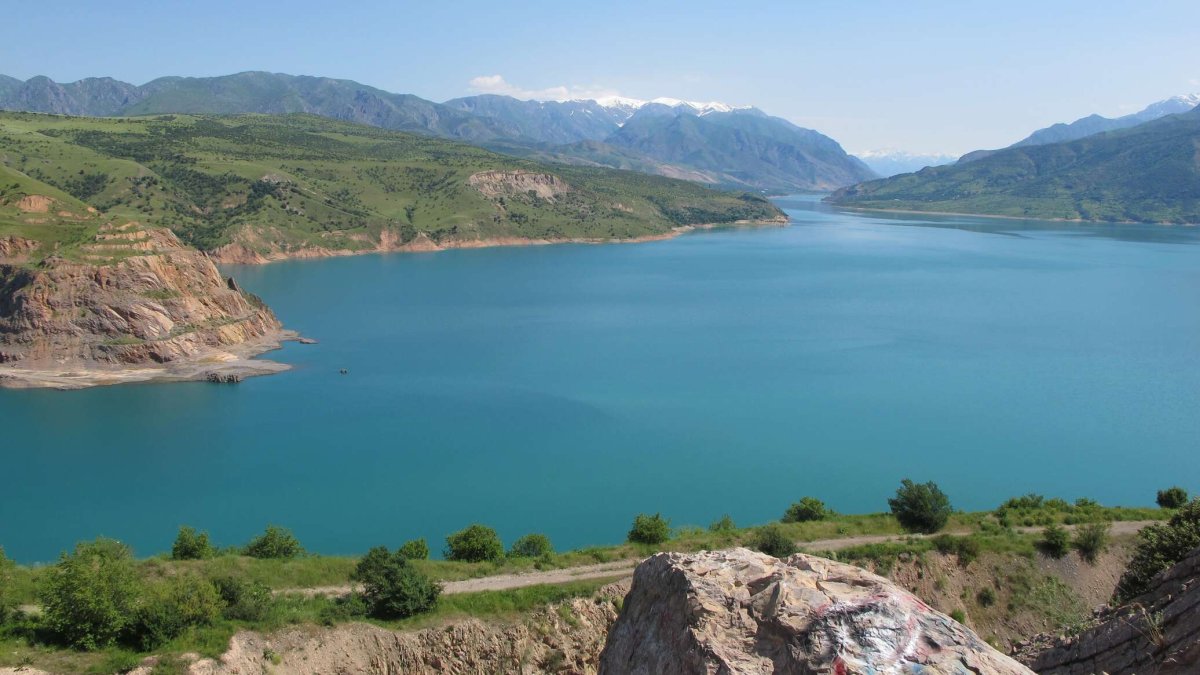 Чимган Чарвакское водохранилище