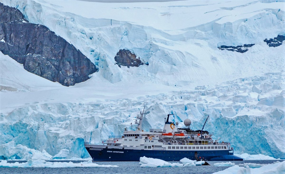 Экспедиционное судно «Ocean Adventurer»
