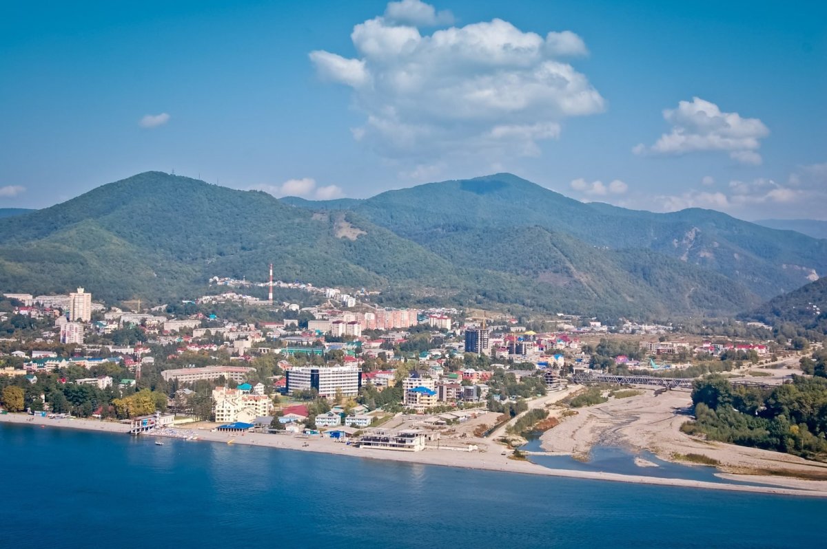 Лазаревское вид на горы