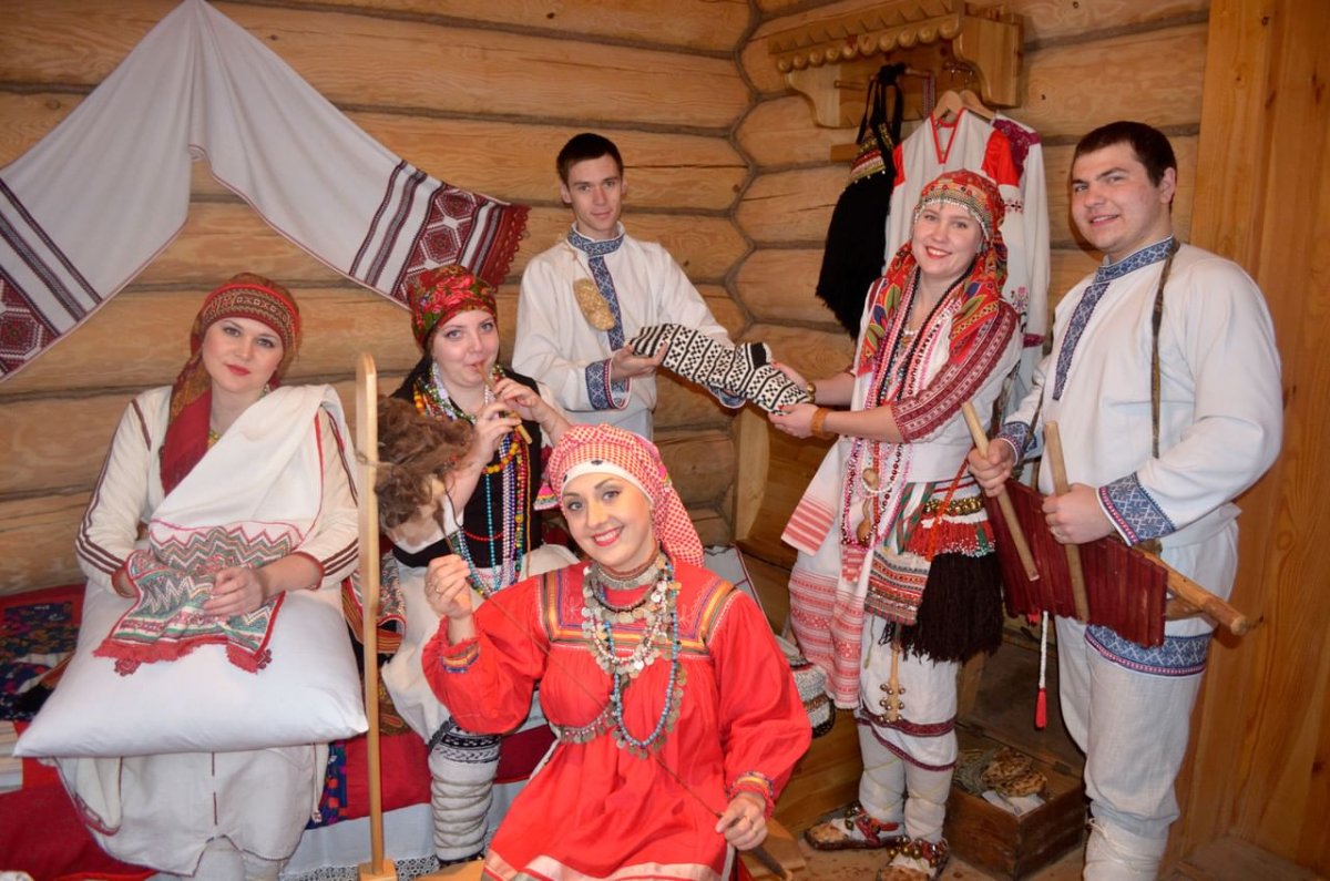 Саранский фольклорный ансамбль Мерема